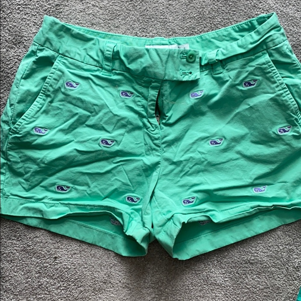 Size 2Vineyard Vines shorts